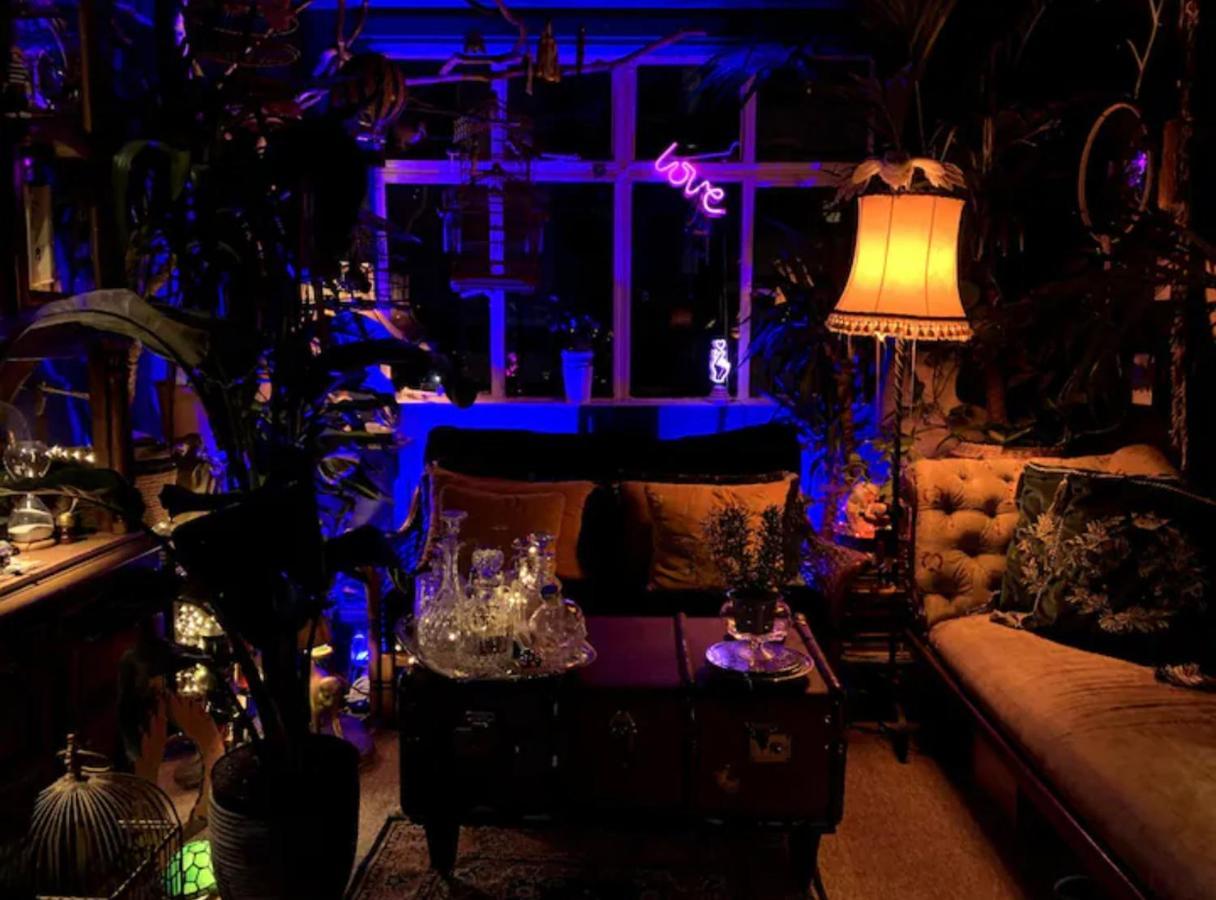 Magical Wizardry Flat In Central ลอนดอน ภายนอก รูปภาพ